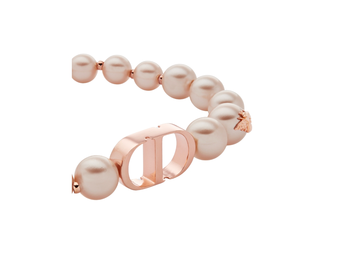 https://d2cva83hdk3bwc.cloudfront.net/dior-30-montaigne-bracelet-in-bee-and-star-detailing-pink-finish-metal-and-pink-resin-pearls-2.jpg