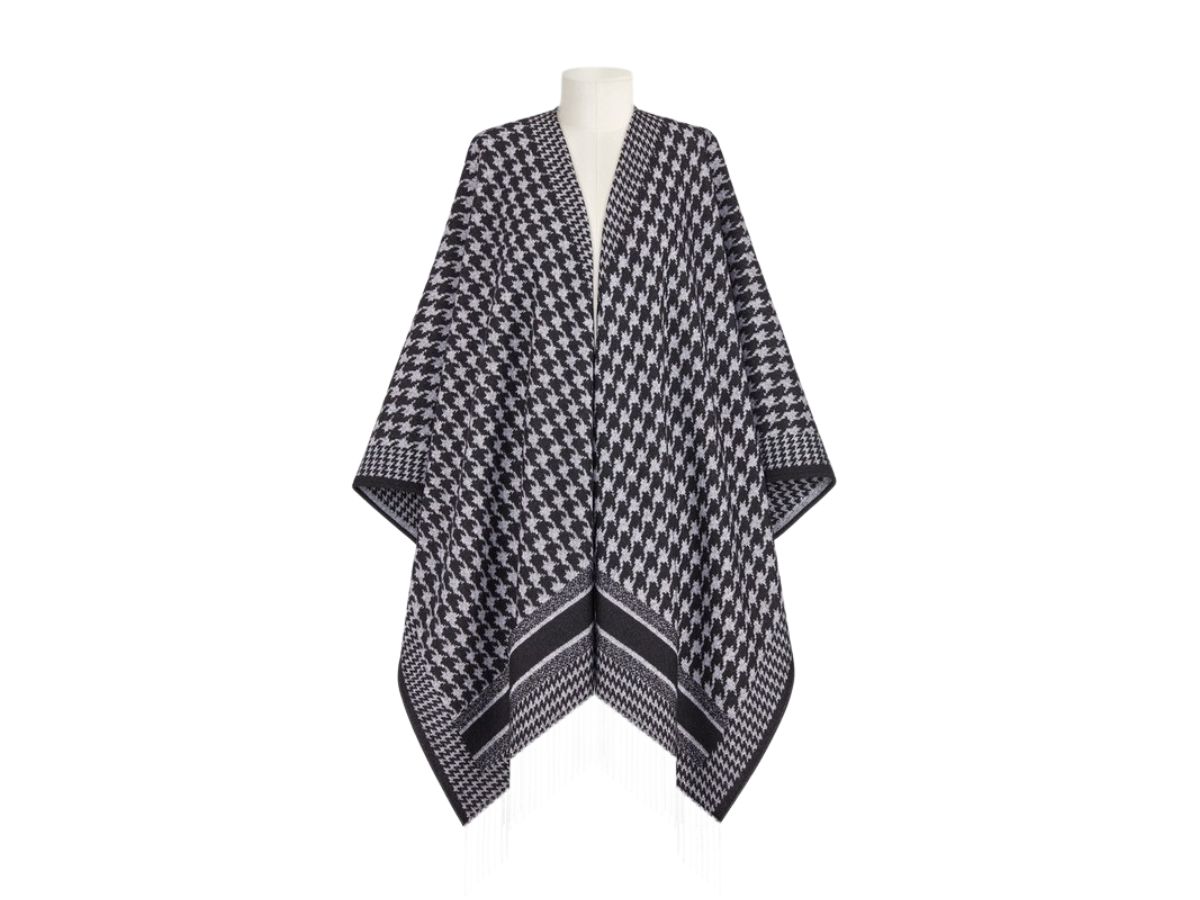 https://d2cva83hdk3bwc.cloudfront.net/dior-30-montaigne-cape-in-black-and-white-cashmere-1.jpg