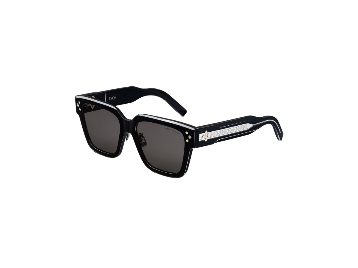 https://d2cva83hdk3bwc.cloudfront.net/dior-cd-diamond-s3f-in-black-square-sunglasses-with-crystal-tone-acetate-frame-3.jpg