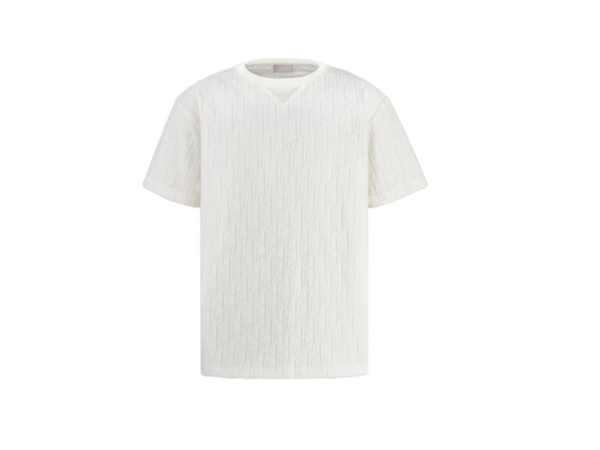https://d2cva83hdk3bwc.cloudfront.net/dior-oversized-oblique-t-shirt-1.jpg.jpg