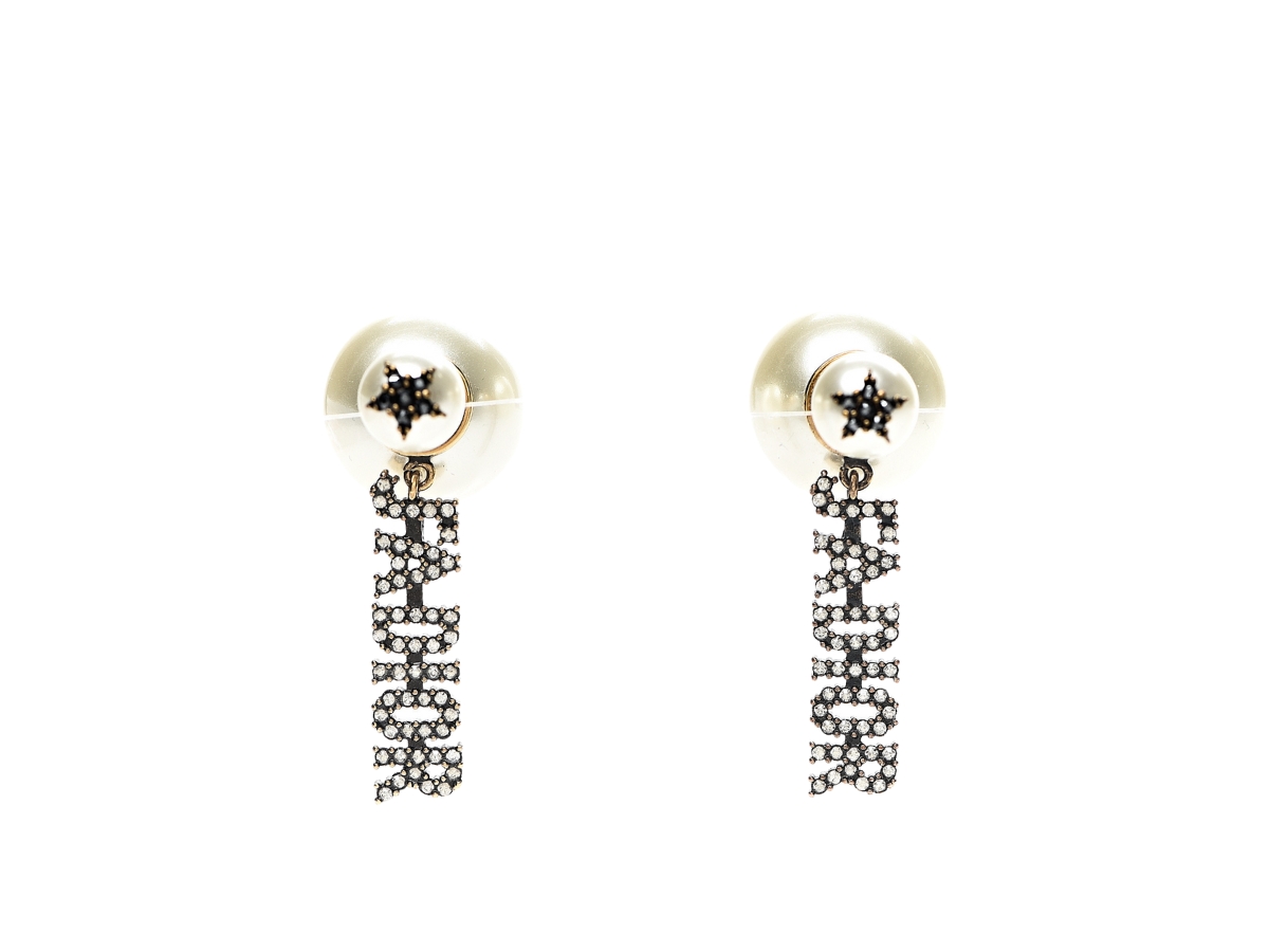 https://d2cva83hdk3bwc.cloudfront.net/dior-pearl-crystal-earrings-in-j-a-dior-with-gold-hardware-1.jpg