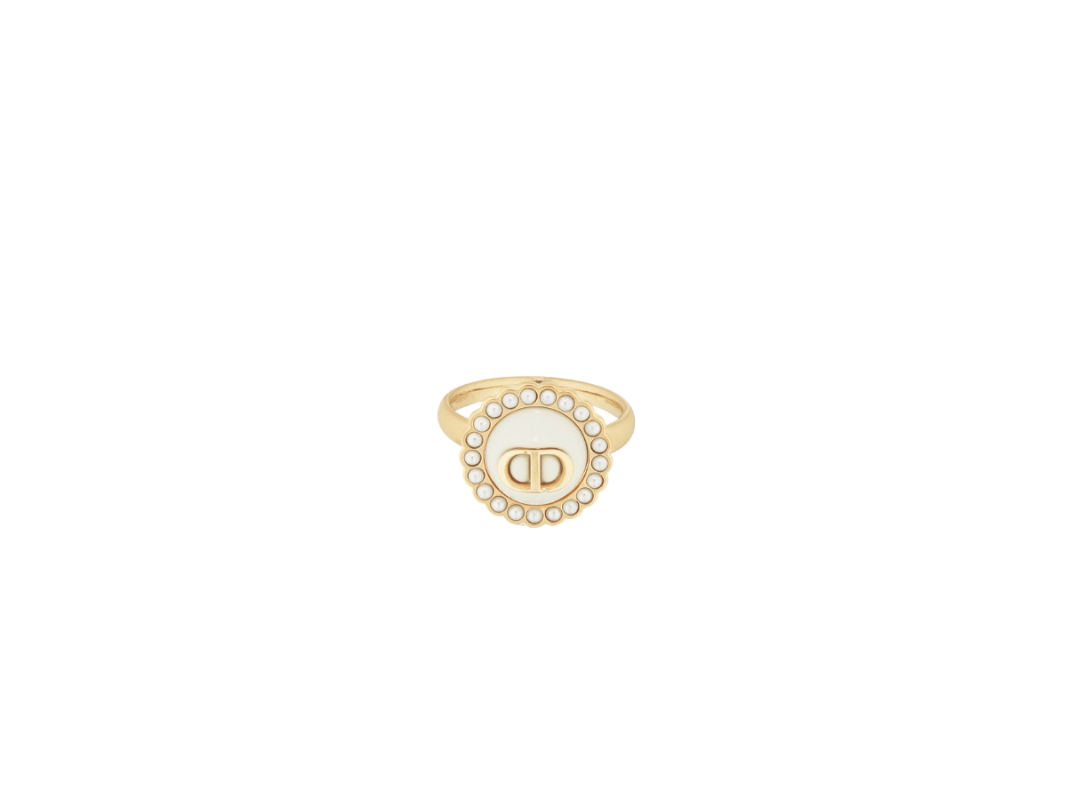 https://d2cva83hdk3bwc.cloudfront.net/dior-petit-cd-baroque-ring-in-gold-finish-metal-with-white-resin-pearls-and-latte-glass-2.jpg