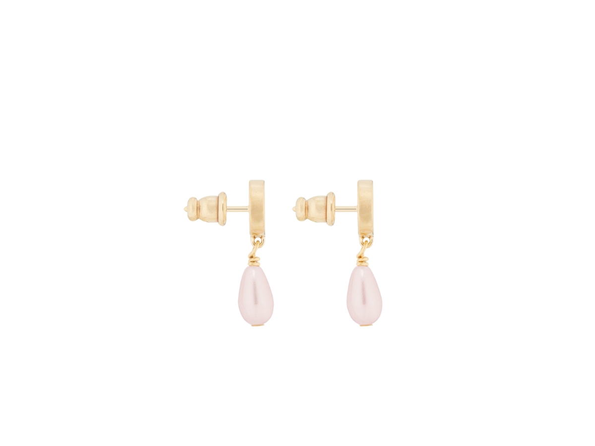 https://d2cva83hdk3bwc.cloudfront.net/dior-petit-cd-earrings-in-gold-finish-metal-and-iridescent-pink-resin-pearls-3.jpg