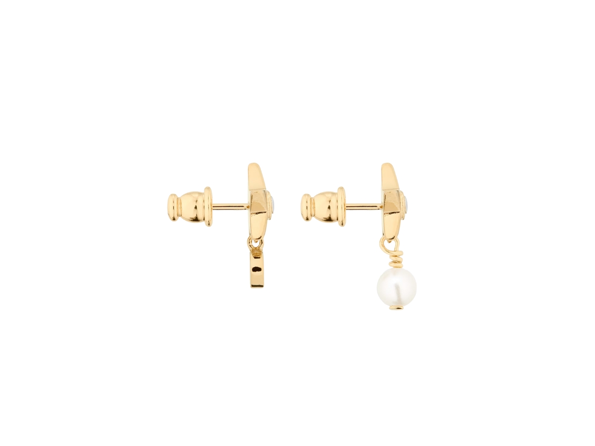 https://d2cva83hdk3bwc.cloudfront.net/dior-star-earrings-in-gold-finish-metal-with-a-white-resin-pearl-and-mirrors-3.jpg