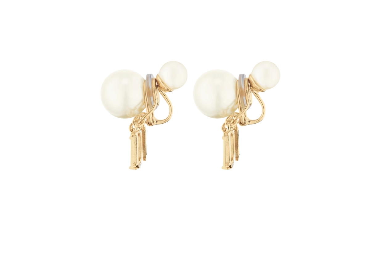 https://d2cva83hdk3bwc.cloudfront.net/dior-tribales-clip-on-earrings-in-gold-finish-metal-white-resin-pearls-and-white-crystals-2.jpg