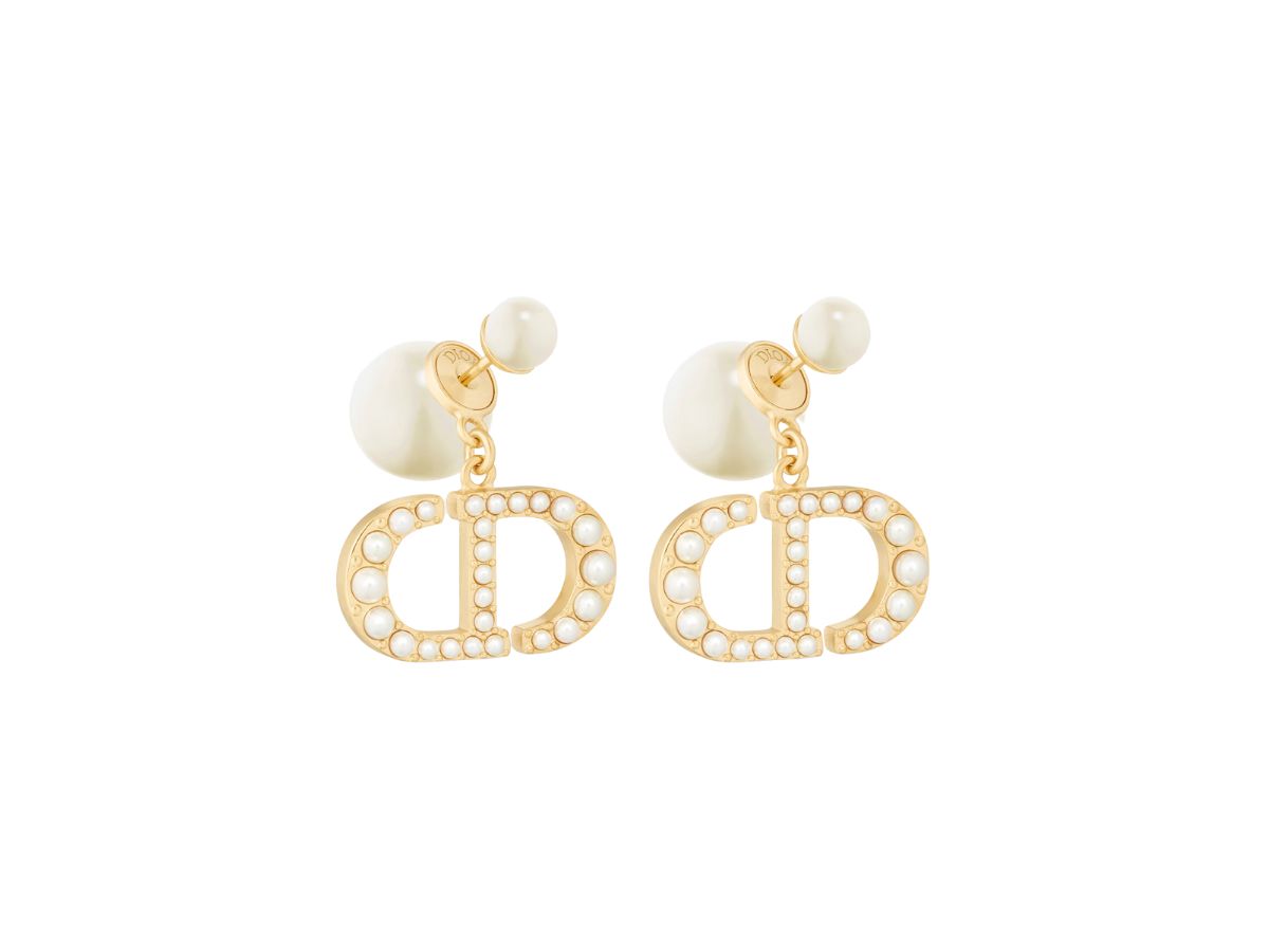 https://d2cva83hdk3bwc.cloudfront.net/dior-tribales-earrings-in-gold-finish-metal-and-white-resin-pearls-1--1.jpg
