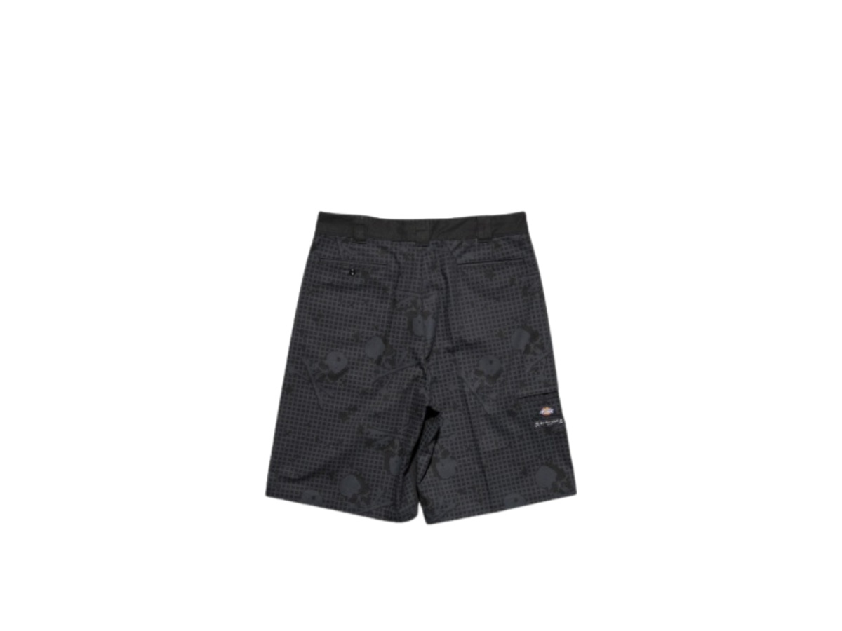 https://d2cva83hdk3bwc.cloudfront.net/dk-sradxmjdstbswsb-dickies-x-mastermind-japan-duck-shorts-the-black-soul-workwear-series-black-2.jpg