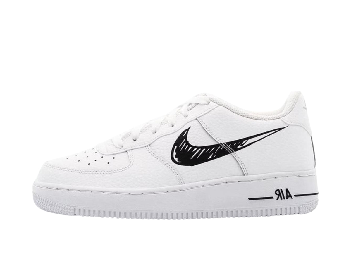 https://d2cva83hdk3bwc.cloudfront.net/dm3177-100-nike-air-force-1-low-doodle-swoosh-white-black-gs-2.jpg