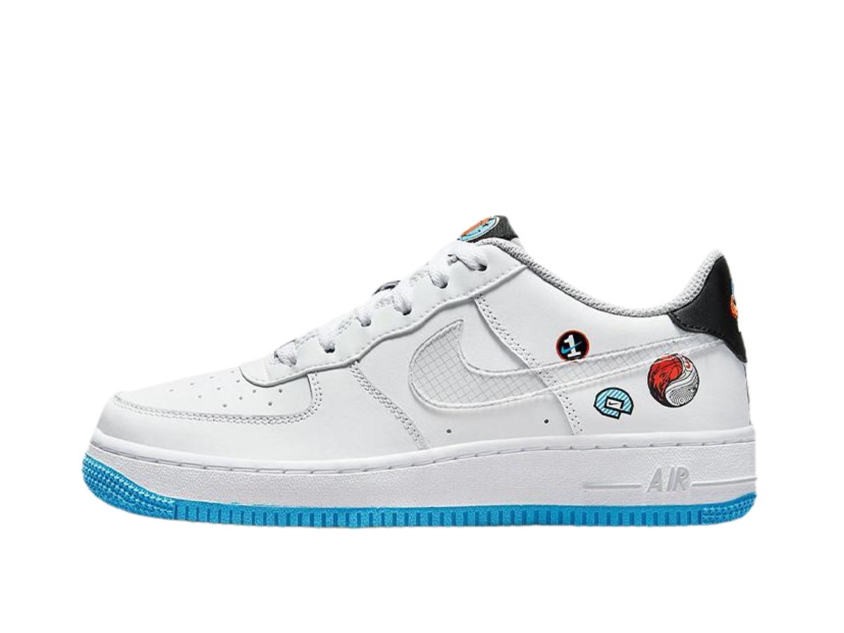 https://d2cva83hdk3bwc.cloudfront.net/dm8088-100-nike-air-force-1-low-happy-hoops-gs-2.jpg