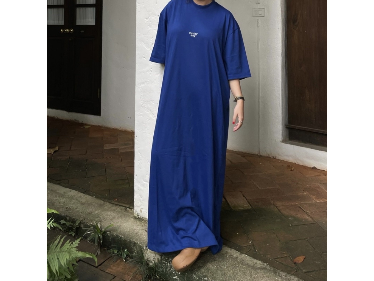 https://d2cva83hdk3bwc.cloudfront.net/duckyboy-oversized-maxi-dress-royal-blue-2.jpg