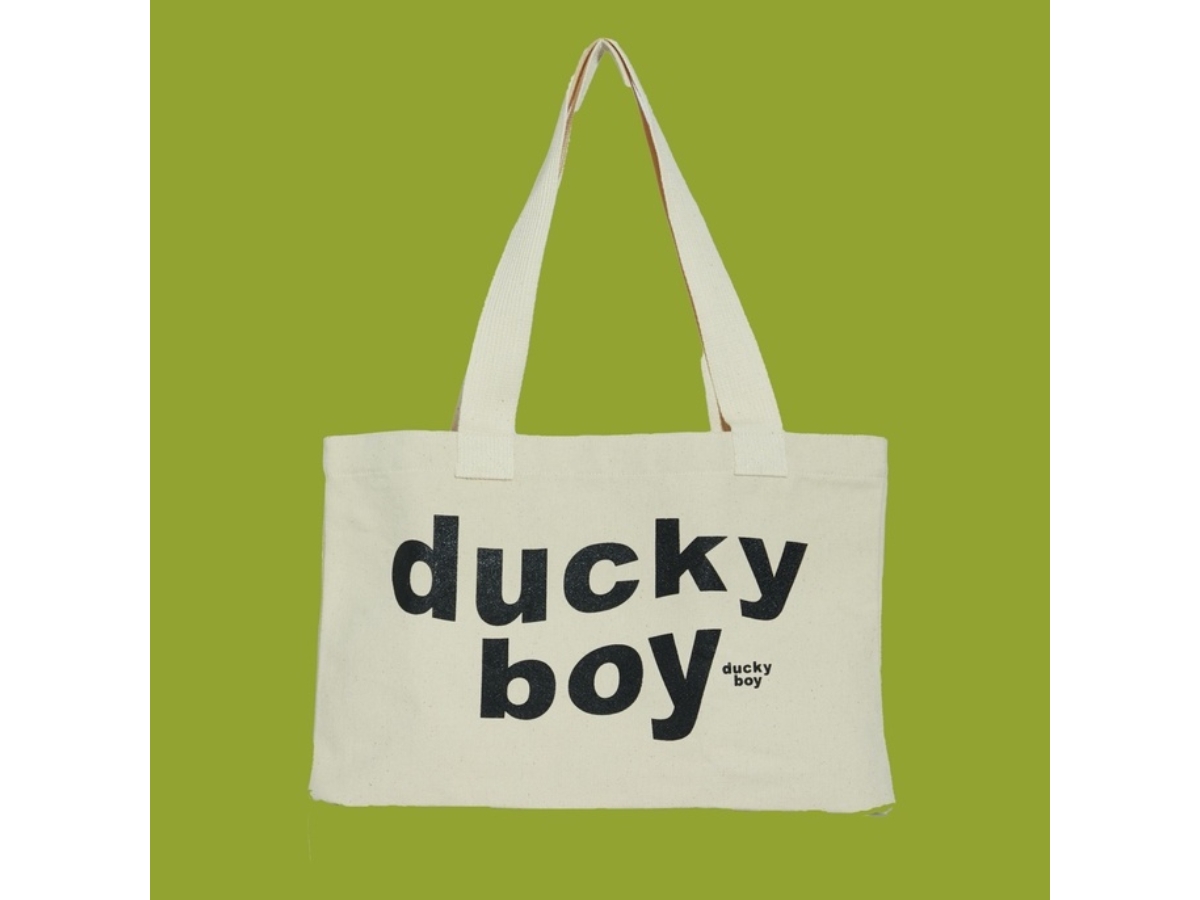 https://d2cva83hdk3bwc.cloudfront.net/duckyboy-recycled-tote-2.jpg