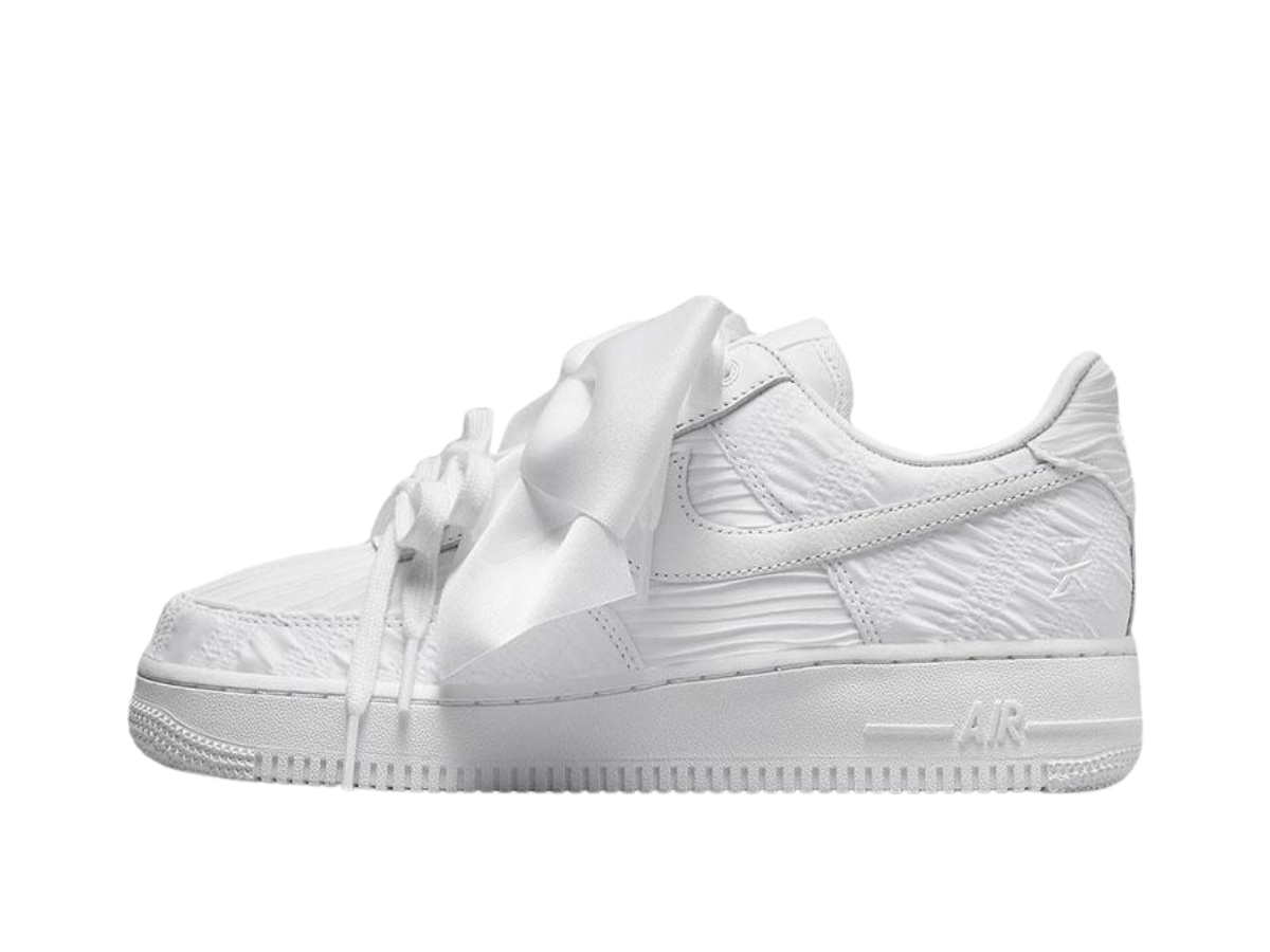 https://d2cva83hdk3bwc.cloudfront.net/dv4244-111-nike-air-force-1-low-bow-white-women-s-2.jpg