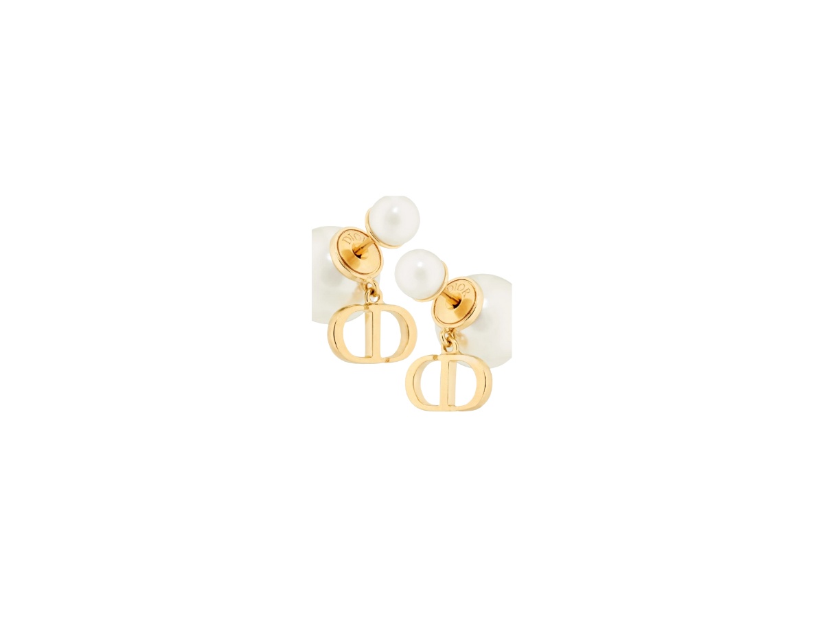 https://d2cva83hdk3bwc.cloudfront.net/e3366womrs-d301-dior-tribales-earrings-gold-pearl-white-3.jpg
