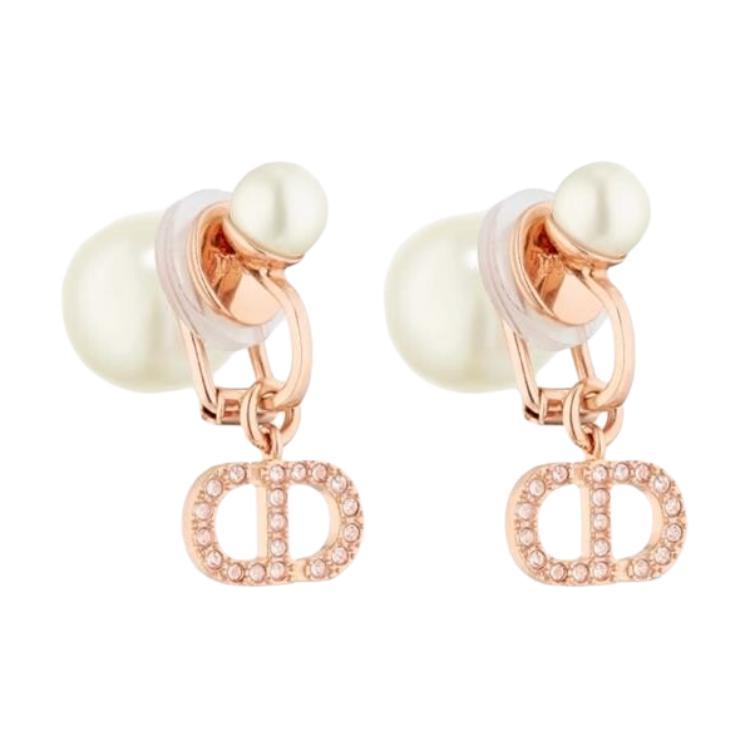 https://d2cva83hdk3bwc.cloudfront.net/e3367womcy12p-dior-metal-earrings-unisex-pink-1.jpg