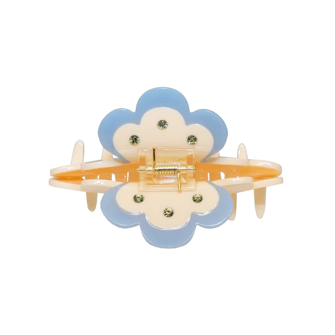 Emi Jay Cream Puff Clip Beauty in bloom ? Obsessed with our new Cream Puff Clip  main image 4