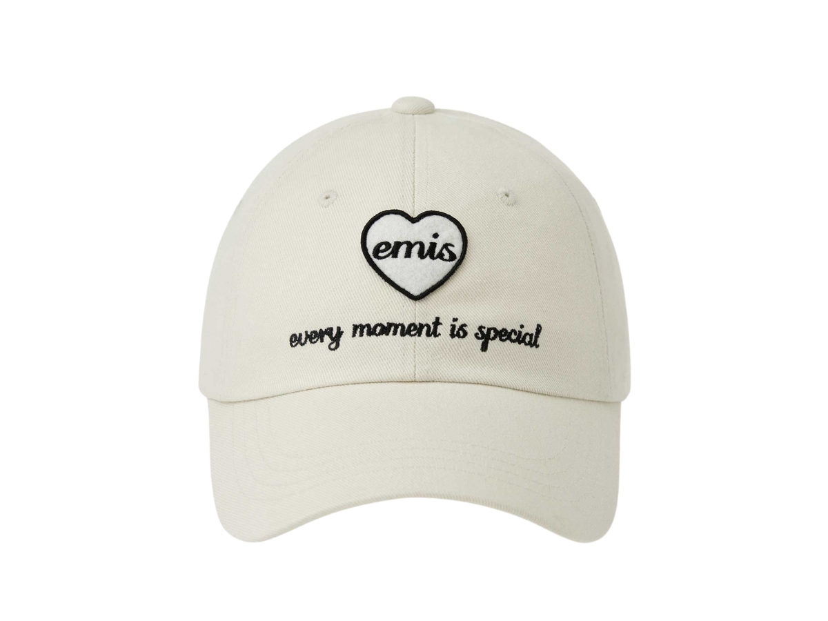https://d2cva83hdk3bwc.cloudfront.net/emis-heart-wappen-ball-cap-cream-1.jpg