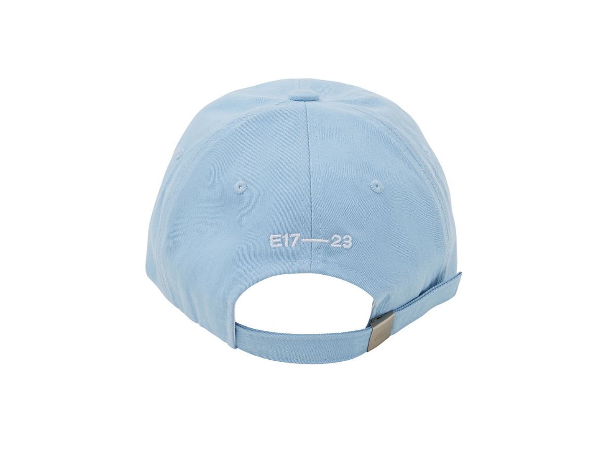 https://d2cva83hdk3bwc.cloudfront.net/emis-tone-on-tone-wappen-ball-cap-sky-blue-3.jpg