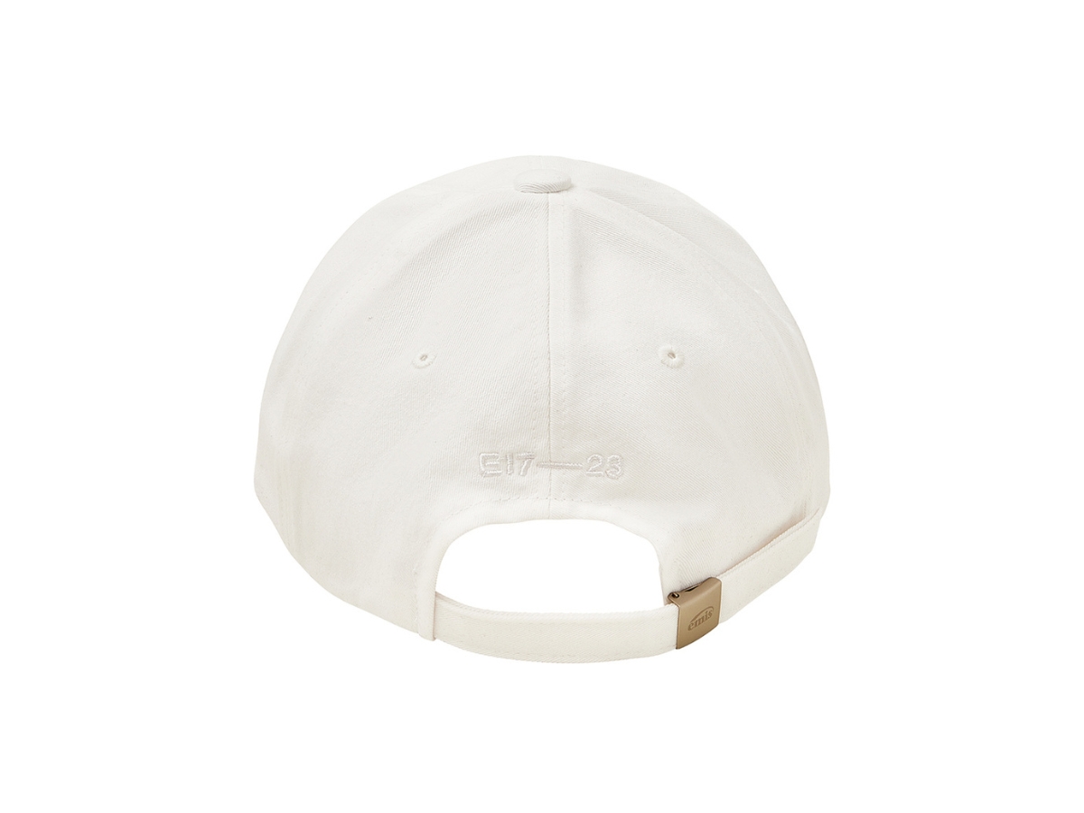 https://d2cva83hdk3bwc.cloudfront.net/emis-tone-on-tone-wappen-ball-cap-white-3.jpg
