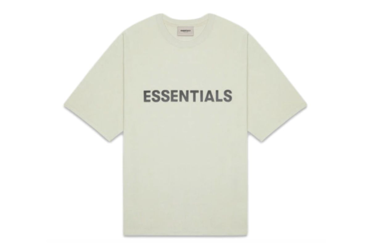 https://d2cva83hdk3bwc.cloudfront.net/essentials-3d-silicon-applique-boxy-t-shirt-alfalfa-sage-1.jpg