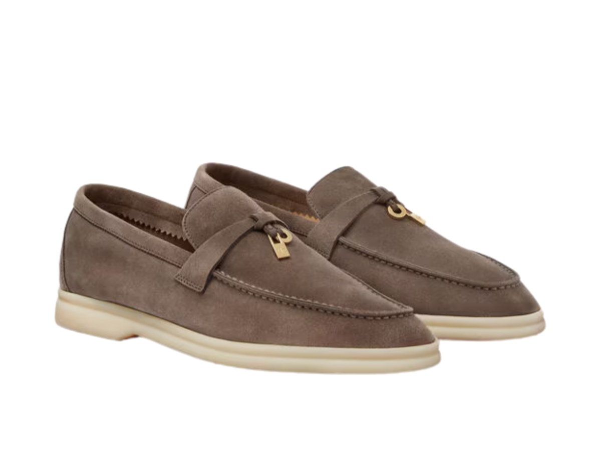 https://d2cva83hdk3bwc.cloudfront.net/fae5444-m0tt-loro-piana-sea-sail-walk-loafer-rain-drops-3.jpg
