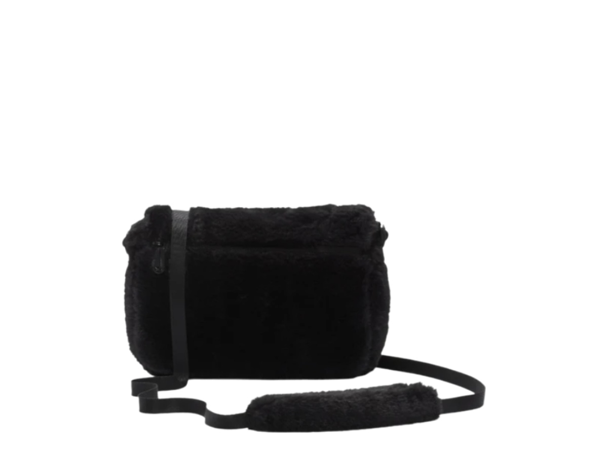 https://d2cva83hdk3bwc.cloudfront.net/fb3048-010-nike-nsw-futura-365-faux-fur-crossbody-bag-1l-black-2.jpg