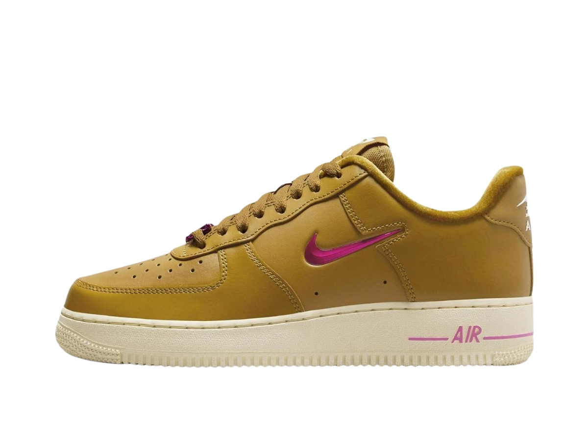 https://d2cva83hdk3bwc.cloudfront.net/fb8251-700-nike-air-force-1-low-just-do-it-women-s-2.jpg