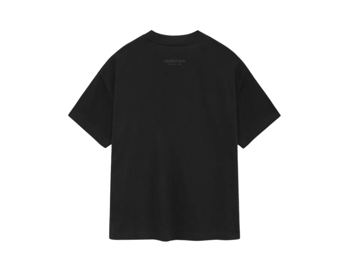 https://d2cva83hdk3bwc.cloudfront.net/fear-of-god-essentials-tee-black-ss24-2.jpg