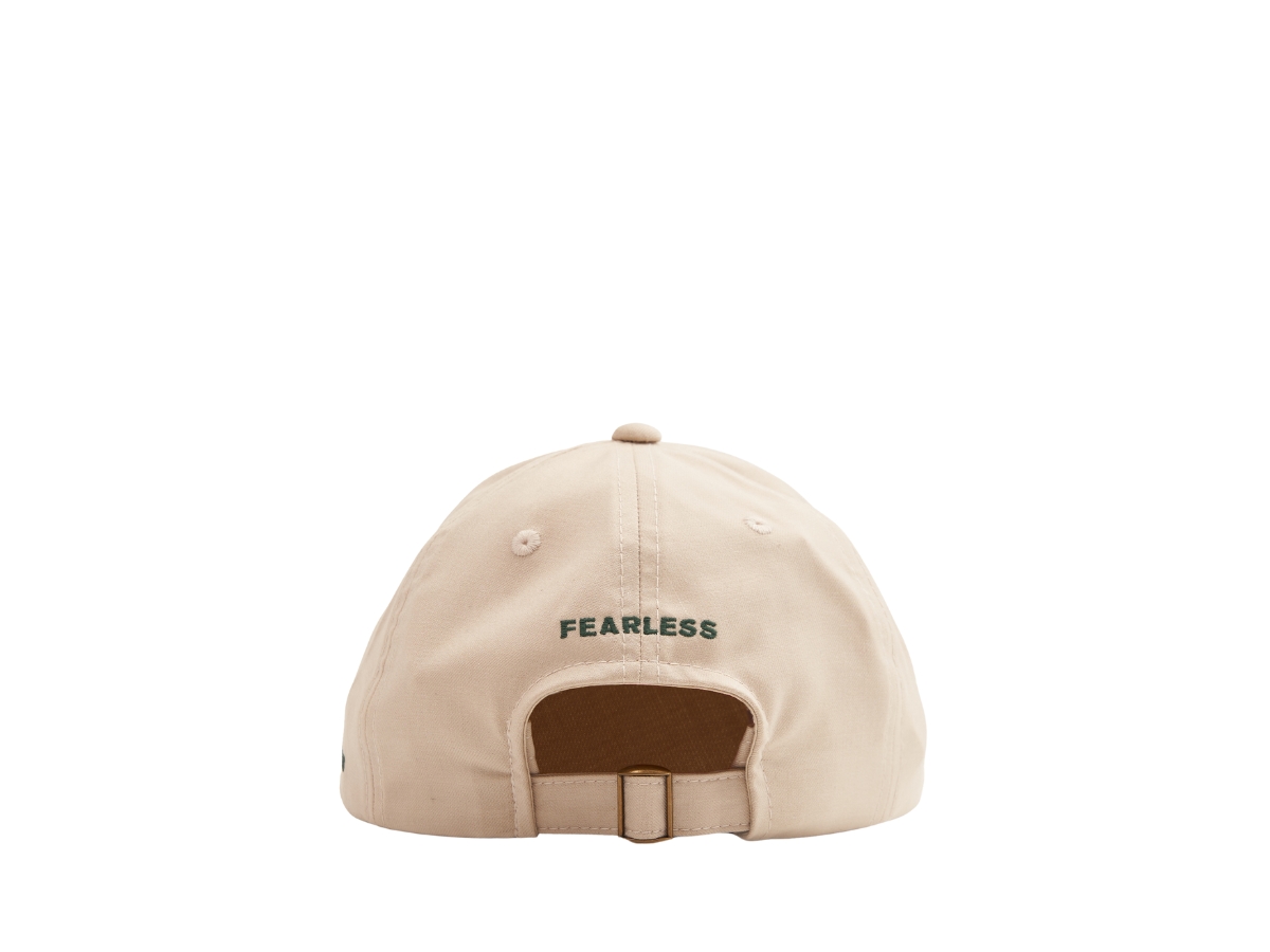 https://d2cva83hdk3bwc.cloudfront.net/fearlessness-golf-club-flag-cap-beige-4.jpg