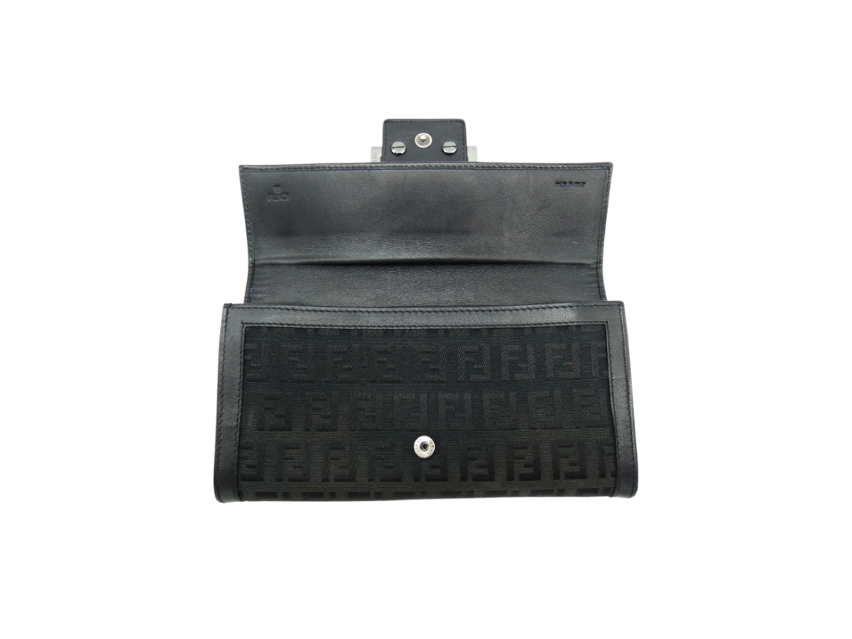 https://d2cva83hdk3bwc.cloudfront.net/fen-wlbfzbllcw1-fendi-zucca-brown-leather-long-continental-wallet-3.jpg