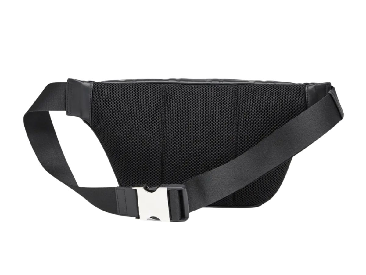 https://d2cva83hdk3bwc.cloudfront.net/fendi-black-nappa-leather-belt-bag-2.jpg