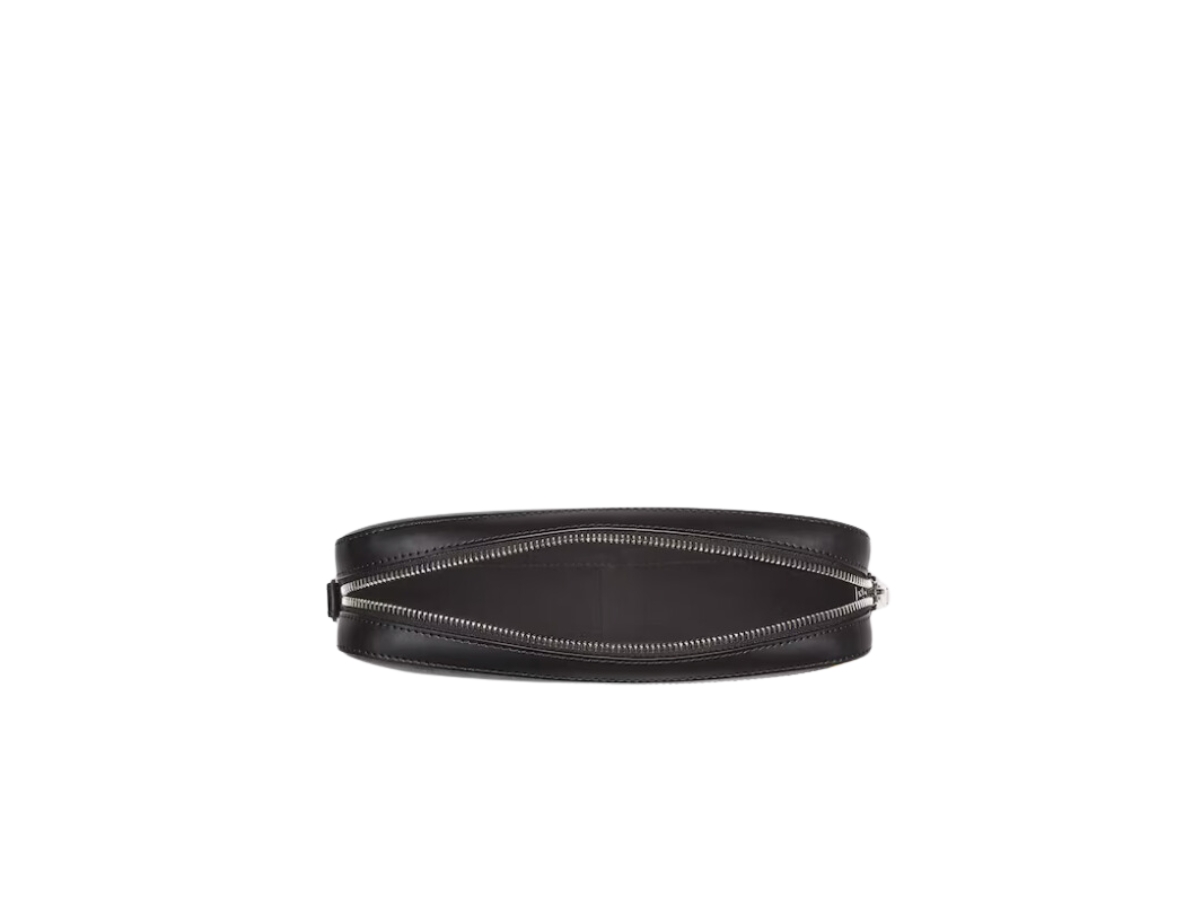 https://d2cva83hdk3bwc.cloudfront.net/fendi-diagonal-camera-case-in-grey-fabric-bag-with-palladium-finish-metalware-3.jpg