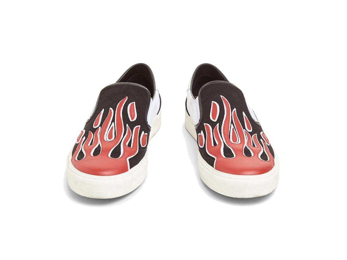 https://d2cva83hdk3bwc.cloudfront.net/flame-slip-on-black-white-red-2.jpg