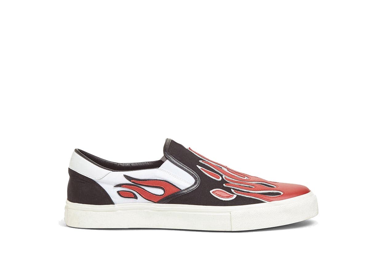 https://d2cva83hdk3bwc.cloudfront.net/flame-slip-on-black-white-red-3.jpg
