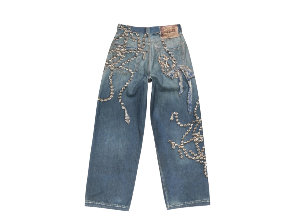 https://d2cva83hdk3bwc.cloudfront.net/fn-ux-trou000052-acne-studios-loose-fit-jeans-1981-denim-2.jpg