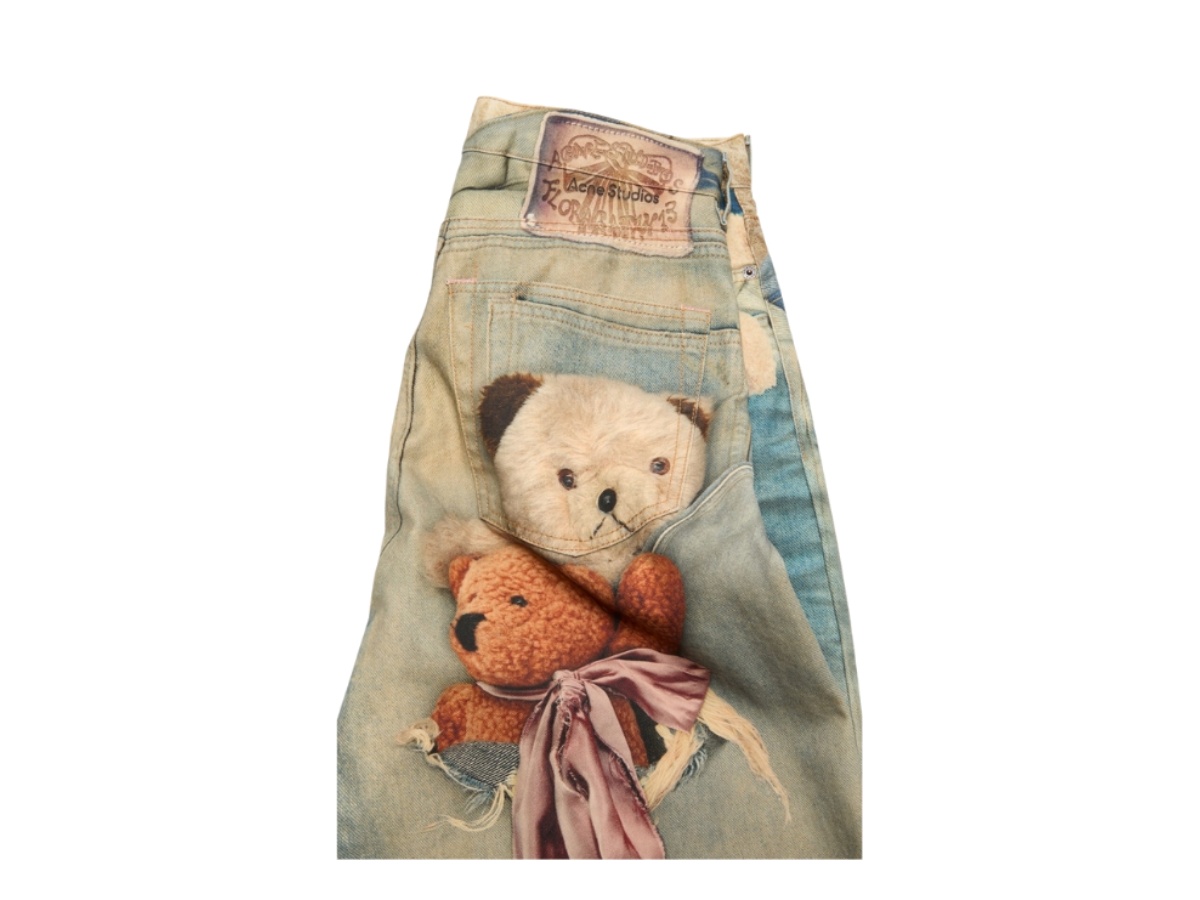 https://d2cva83hdk3bwc.cloudfront.net/fn-ux-trou000054-acne-studios-loose-fit-jeans-1981-denim-limited-edition-3.jpg