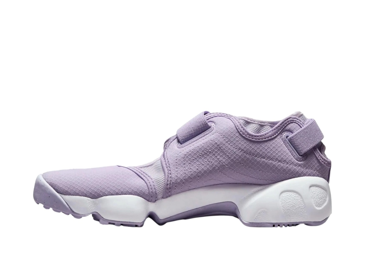 https://d2cva83hdk3bwc.cloudfront.net/fn6740-500-nike-air-rift-lilac-bloom-violet-mist-hydrangeas-women-s-2.jpg