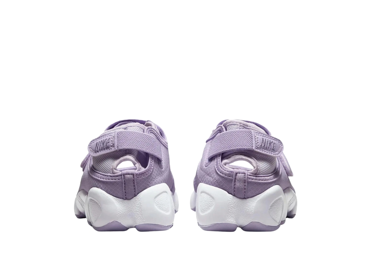 https://d2cva83hdk3bwc.cloudfront.net/fn6740-500-nike-air-rift-lilac-bloom-violet-mist-hydrangeas-women-s-5.jpg