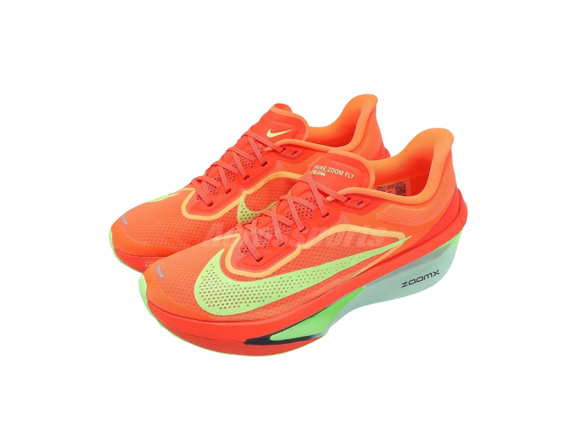 https://d2cva83hdk3bwc.cloudfront.net/fn8454-601-nike-anti-slip-wear-resistant-low-top-running-shoes-red-3.jpg