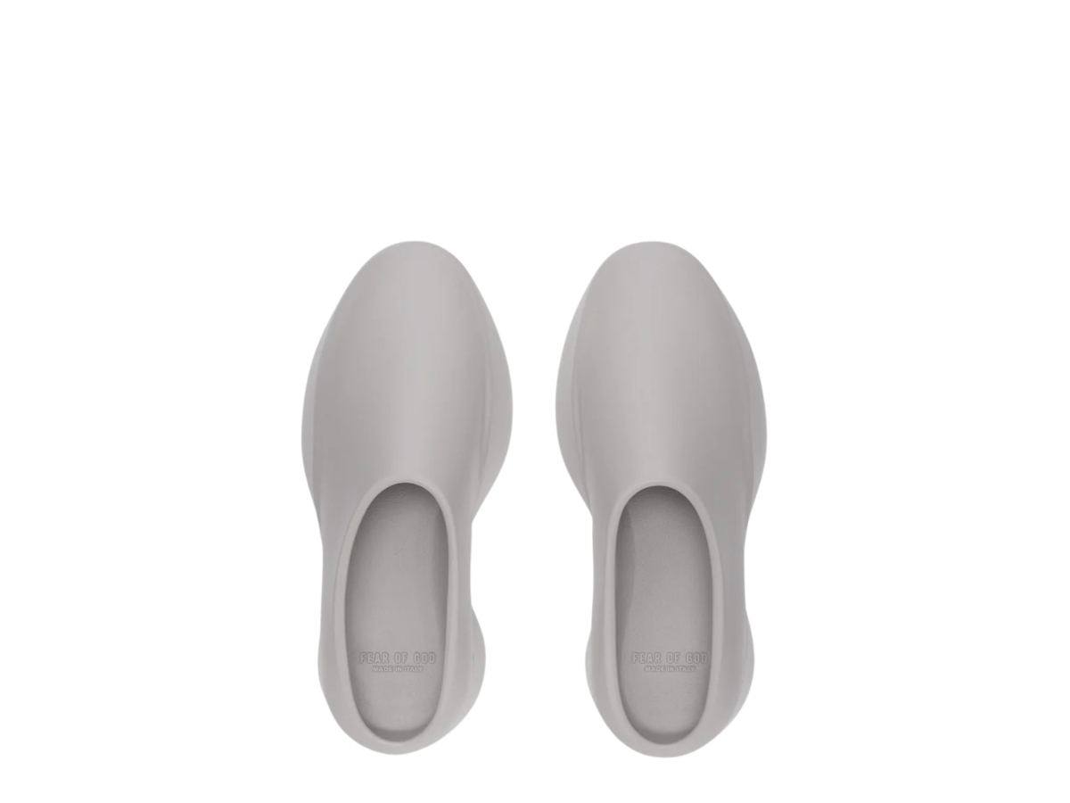 https://d2cva83hdk3bwc.cloudfront.net/fog-snsfogergz4g5-fear-of-god-eva-runner-concrete-5.jpg