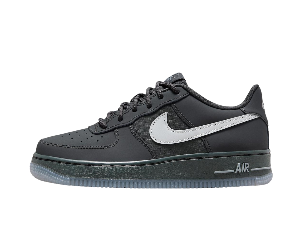 https://d2cva83hdk3bwc.cloudfront.net/fv3980-001-nike-air-force-1-low-anthracite-reflective-silver-gs-2.jpg