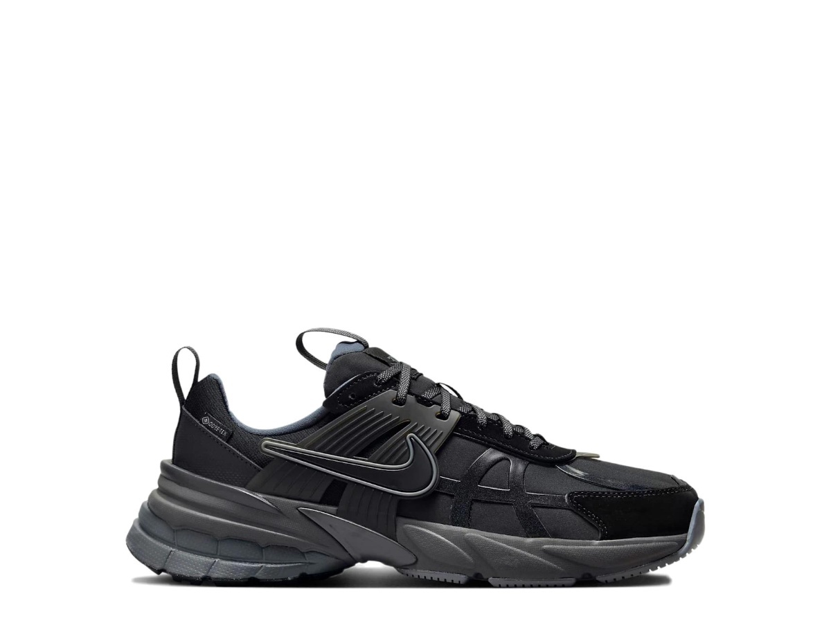 https://d2cva83hdk3bwc.cloudfront.net/fz2622-001-nike-v2k-run-gore-tex-black-iron-grey-women-s-1.jpg