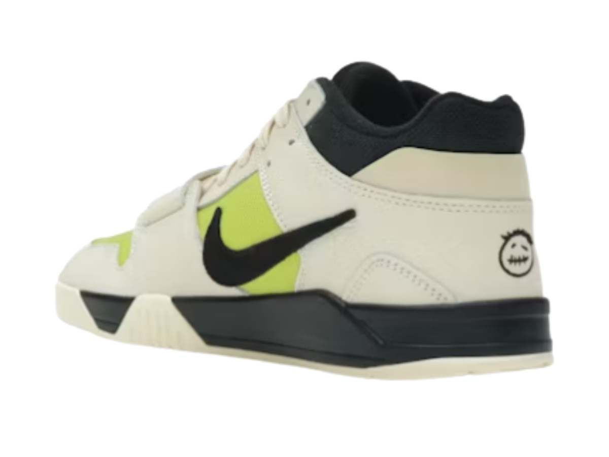 https://d2cva83hdk3bwc.cloudfront.net/fz8117-102-jordan-jumpman-jack-tr-travis-scott-bright-cactus-4.jpg
