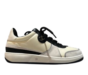 Buy Chanel Wear-Resistant Low-Top White at Sasom – Authentic and Ready to Ship