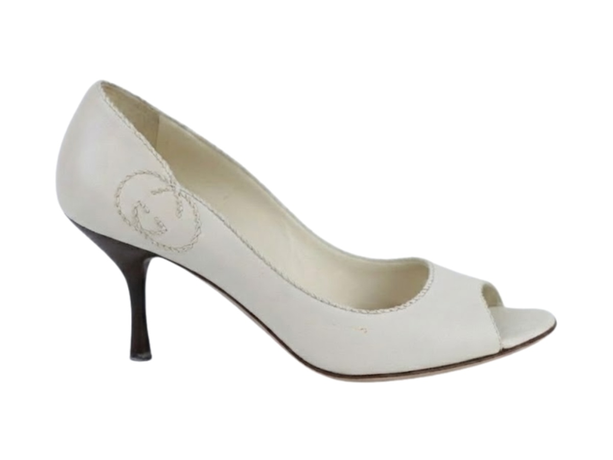 https://d2cva83hdk3bwc.cloudfront.net/gc-hesgpwws-gucci-pumps-white-women-s-1.jpg