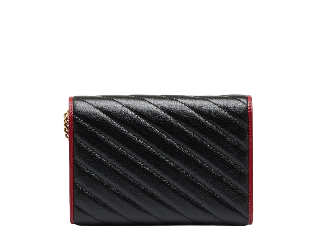https://d2cva83hdk3bwc.cloudfront.net/gc-sbbggmtwocb-gucci-gg-marmont-torchon-wallet-on-chain-black-2.jpg