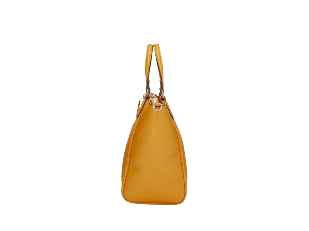 https://d2cva83hdk3bwc.cloudfront.net/gc-sbbgsthby-gucci-soho-top-handle-bag-yellow-3.jpg