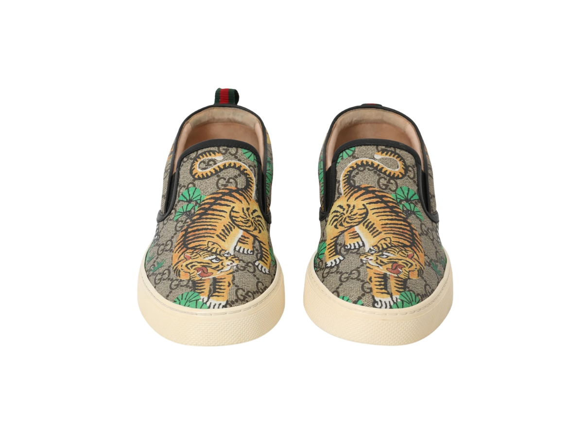 https://d2cva83hdk3bwc.cloudfront.net/gc-snsggsbtso-gucci-gg-supreme-bengal-tiger-slip-on-2.jpg