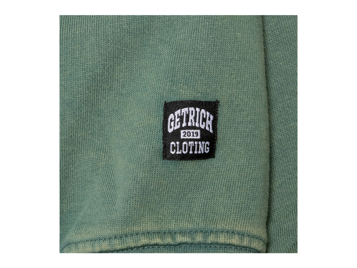 https://d2cva83hdk3bwc.cloudfront.net/getricheasy-applique-logo-damage-sweater-fade-green-5.jpg