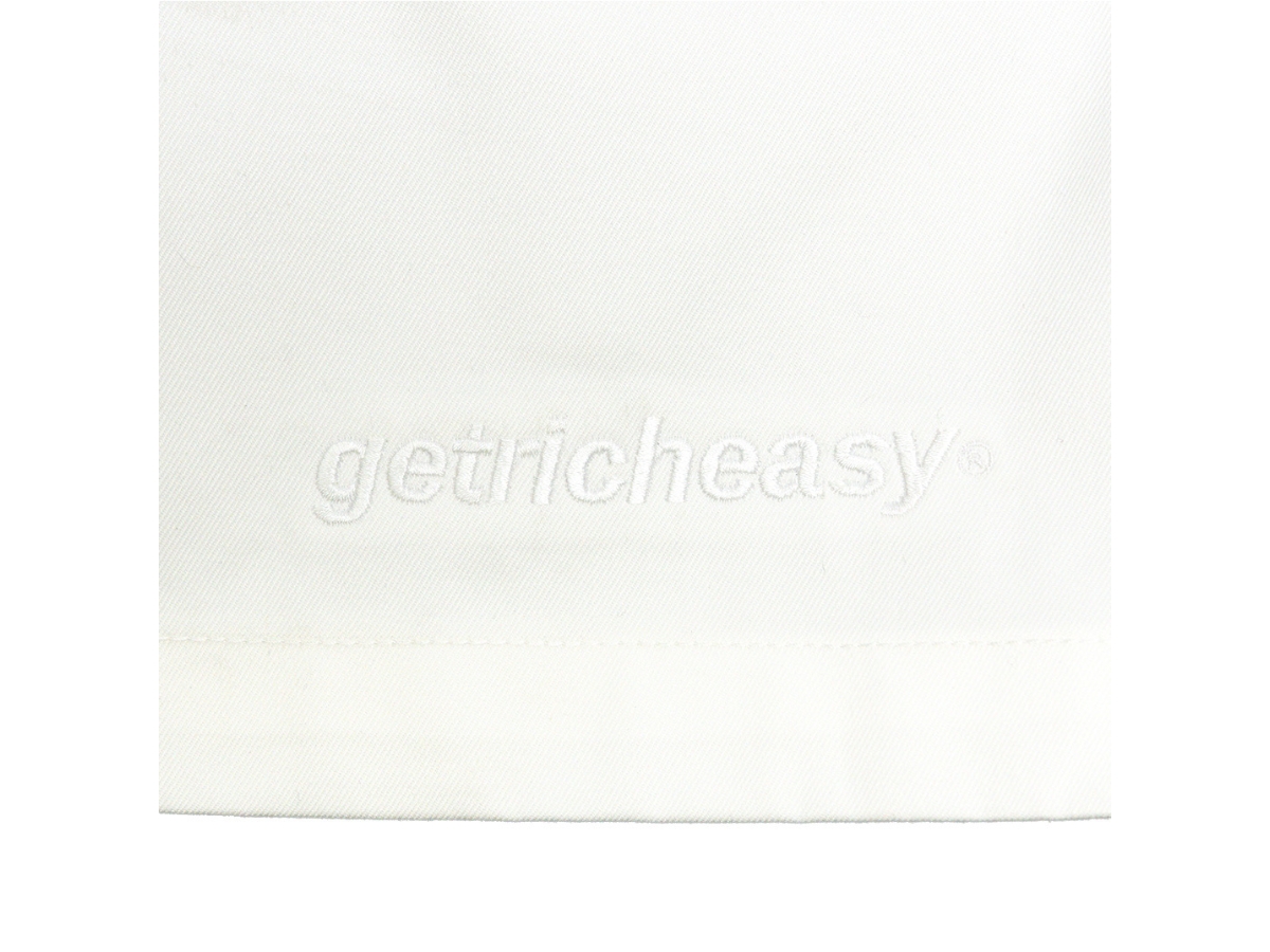 https://d2cva83hdk3bwc.cloudfront.net/getricheasy-loose-straight-cotton-shorts-white-3.jpg