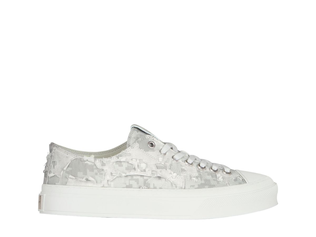 https://d2cva83hdk3bwc.cloudfront.net/givenchy-city-sneakers-in-camouflage-boro-canvas-white-grey-1.jpg